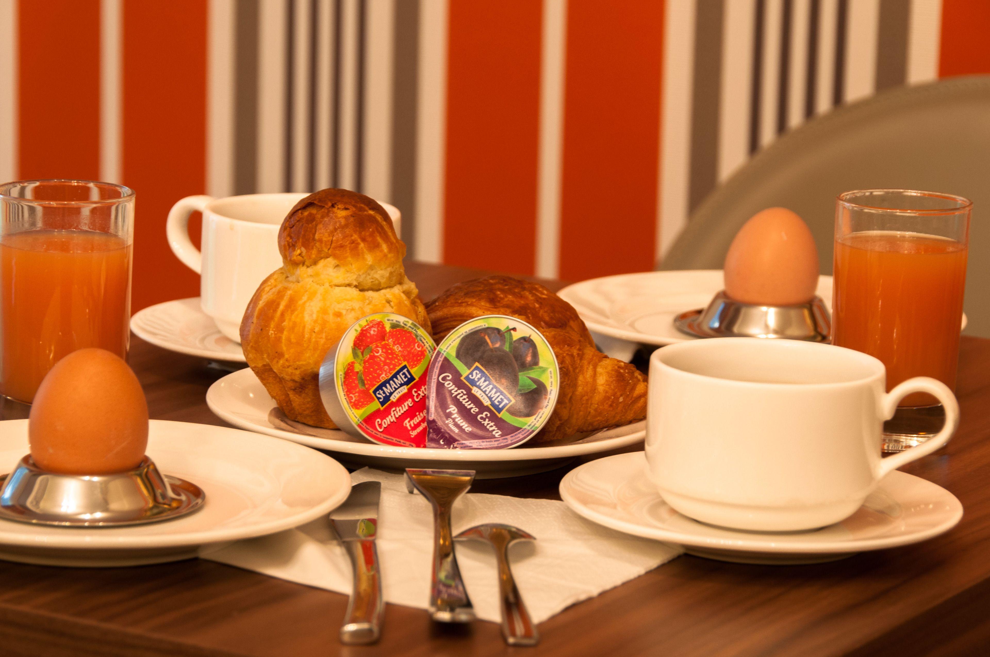 Eden Montmartre 3* Parigi