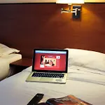 Hotel Eden Montmartre Parigi