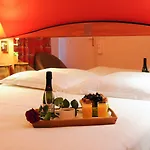 Hotel Eden Montmartre Parigi