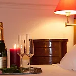 Hotel Eden Montmartre Parigi