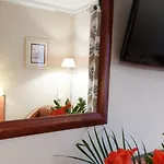 Hotel Eden Montmartre 3*